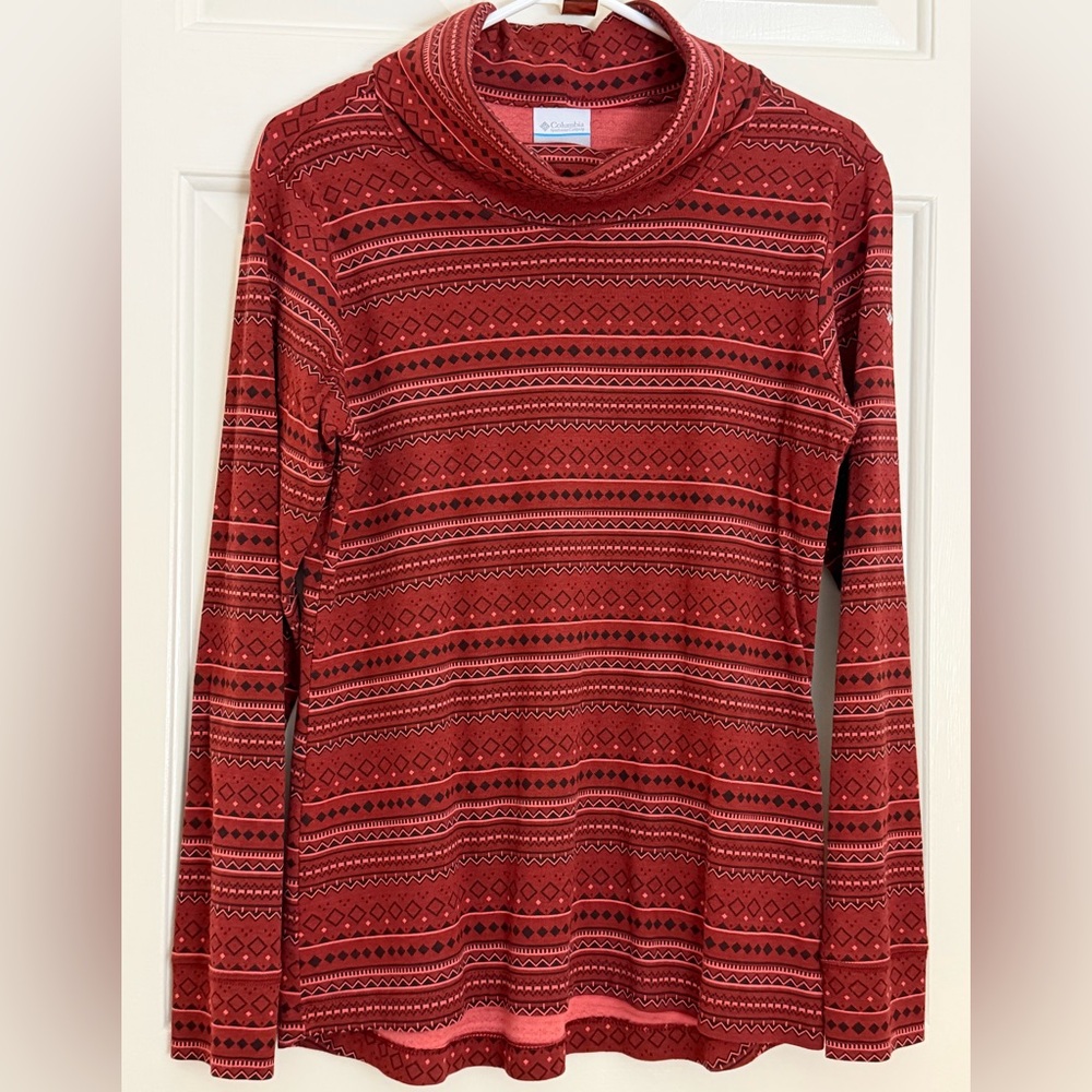 Columbia Size Large Drifting Snow pullover